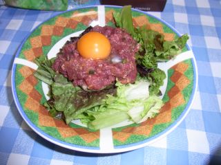 ブリのユッケ